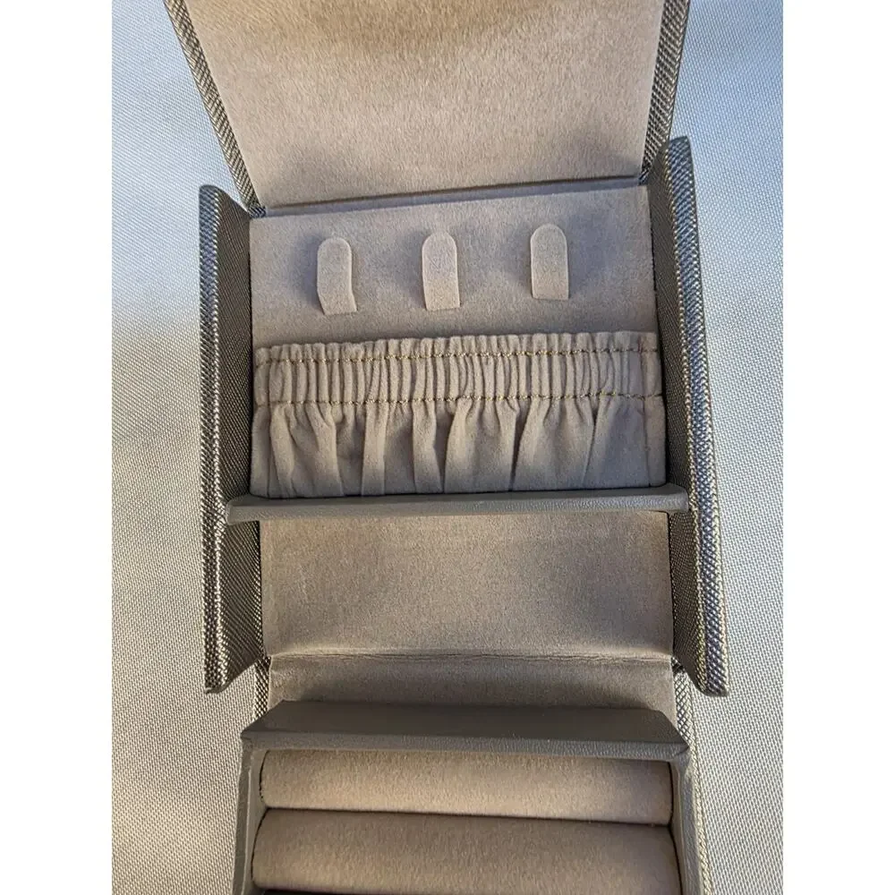 Wolf The Heritage Small Foldout Jewelry Box/Purse For Traveling Vacation NIB